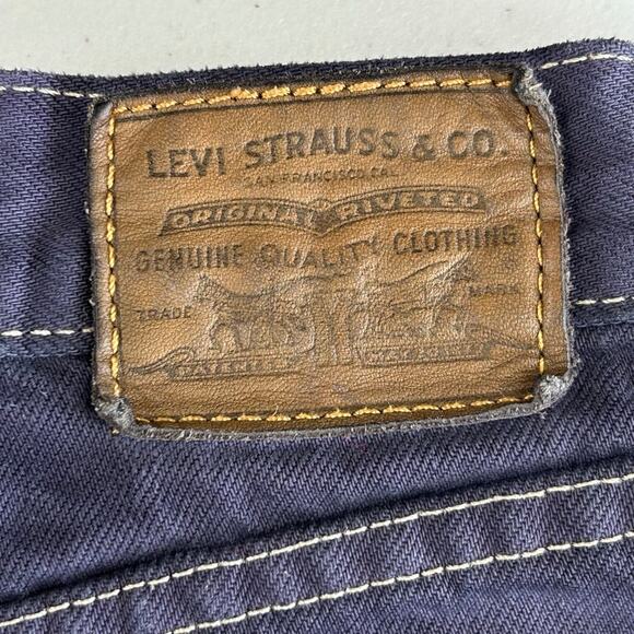 Levi's Premium Indigo Distressed Wash  High Rise Denim Hot Short Sz 27 or 4 - Picture 3 of 11